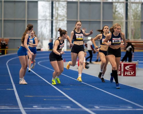 Nachbericht: Hessische Hallenmeisterschaften Aktive/U18 + Bahngehen